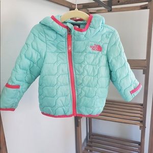 Northface Thermoball Baby Coat 6-12m